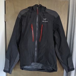 Arc'teryx Alpha AR